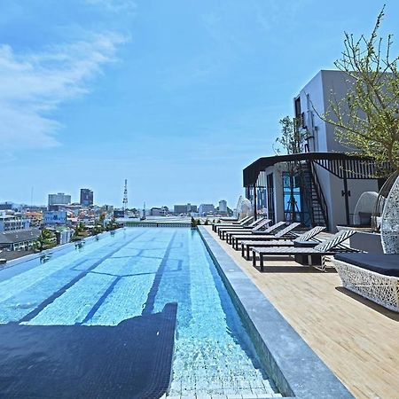 Chezzotel Pattaya Exterior photo